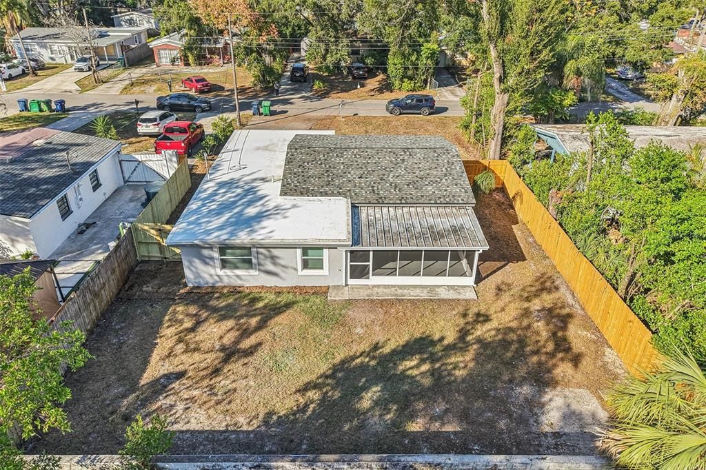 合同活跃: $325,000 (3 贝兹, 2 浴室, 1090 平方英尺)