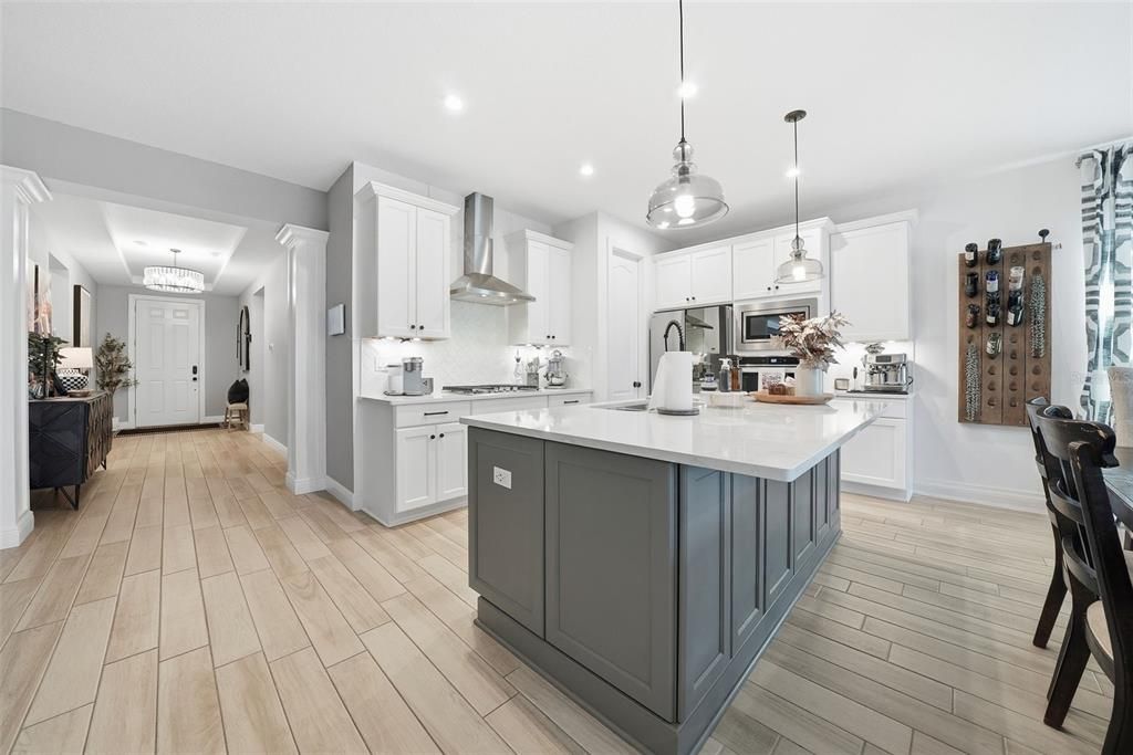 На продажу: $584,900 (4 спален, 3 ванн, 2488 Квадратных фут)