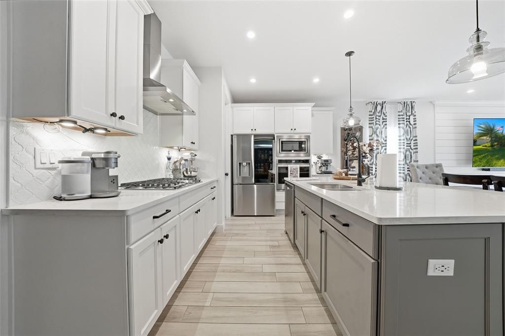 На продажу: $584,900 (4 спален, 3 ванн, 2488 Квадратных фут)