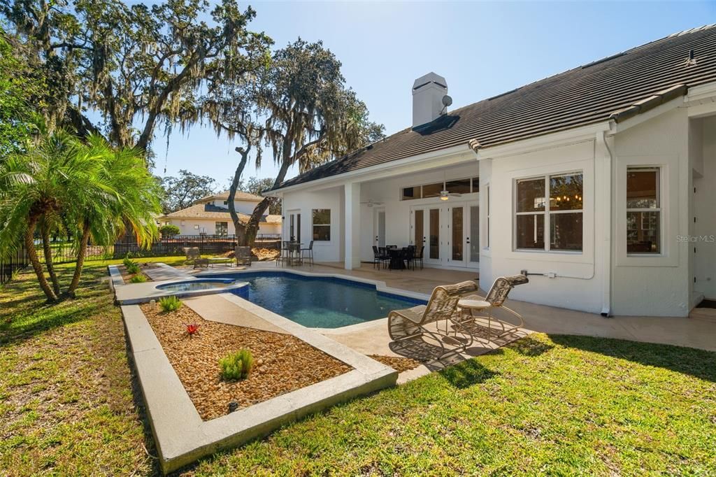 For Sale: $2,690,000 (4 beds, 4 baths, 3054 Square Feet)