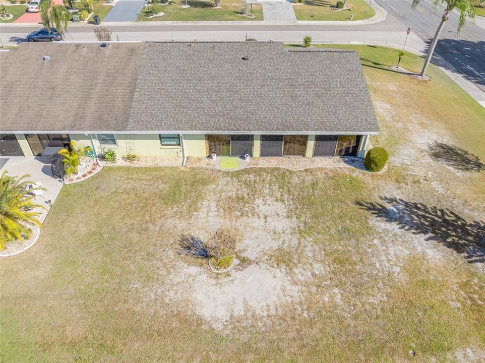 合同活跃: $249,900 (2 贝兹, 2 浴室, 1857 平方英尺)