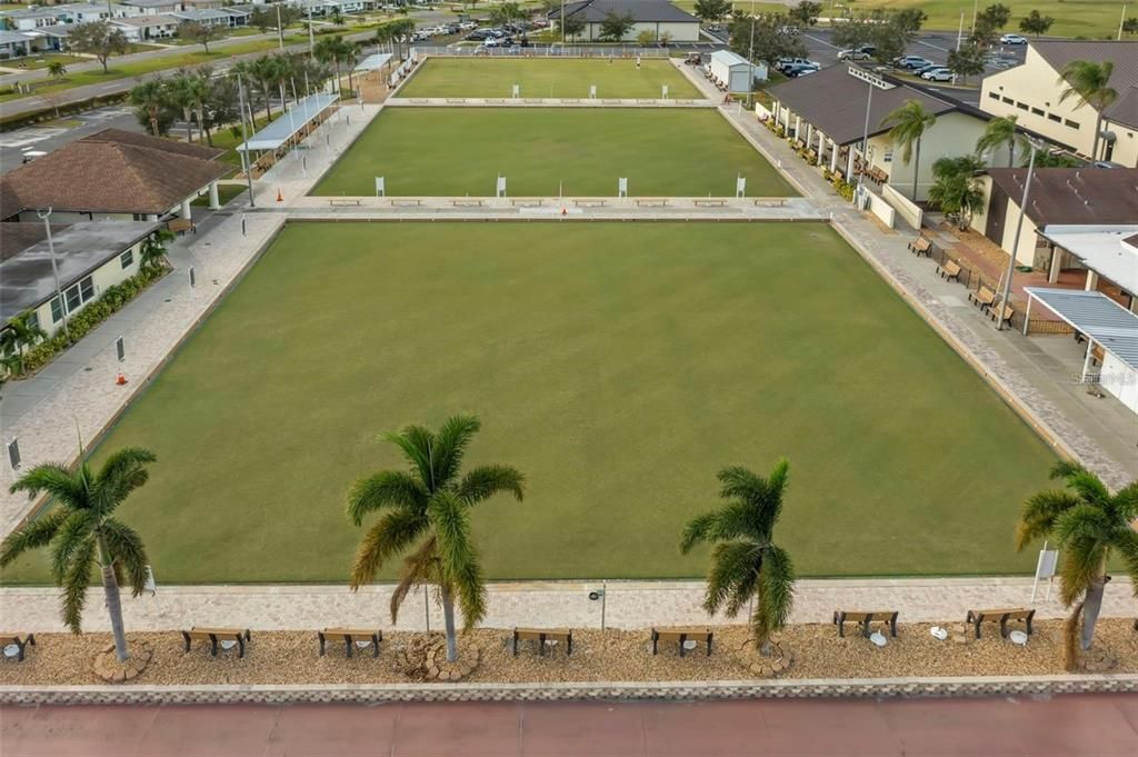 合同活跃: $249,900 (2 贝兹, 2 浴室, 1857 平方英尺)