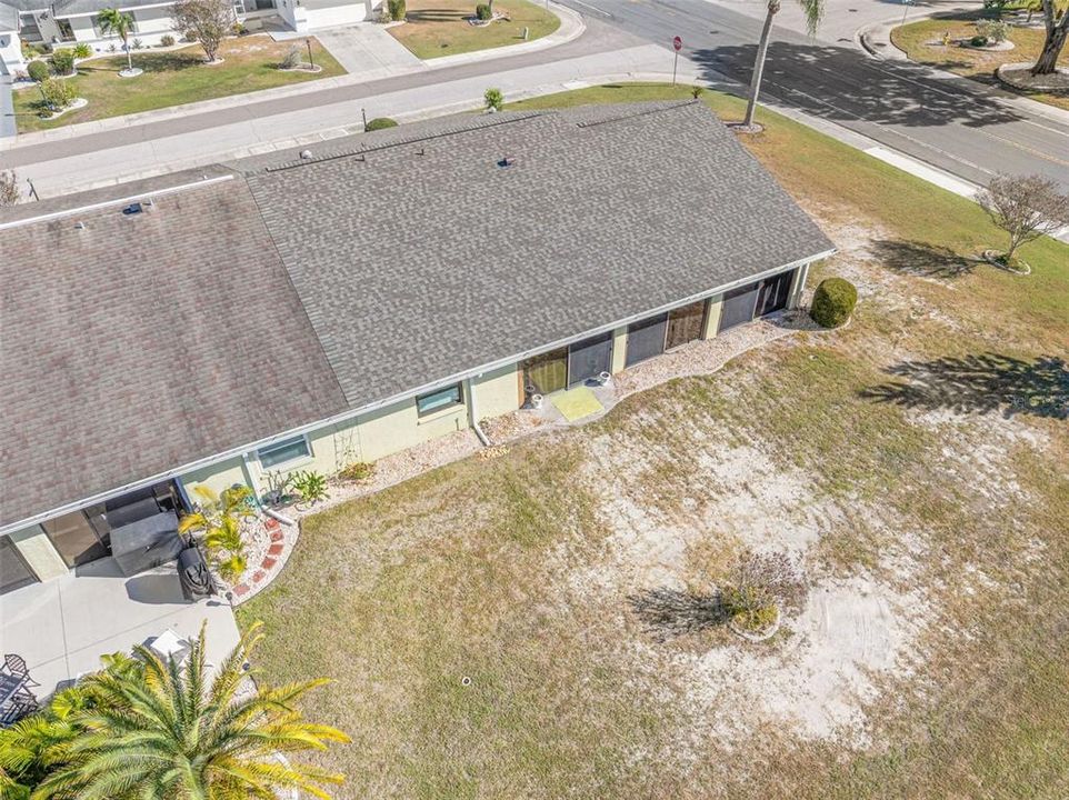 合同活跃: $249,900 (2 贝兹, 2 浴室, 1857 平方英尺)