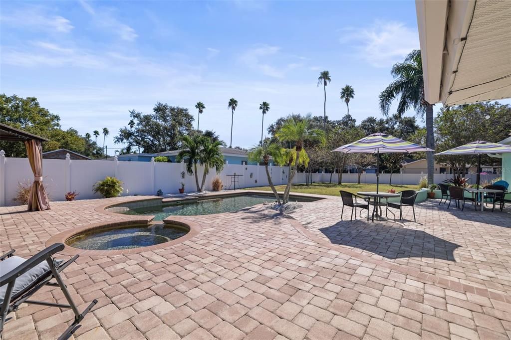 For Sale: $1,499,999 (2 beds, 2 baths, 2119 Square Feet)