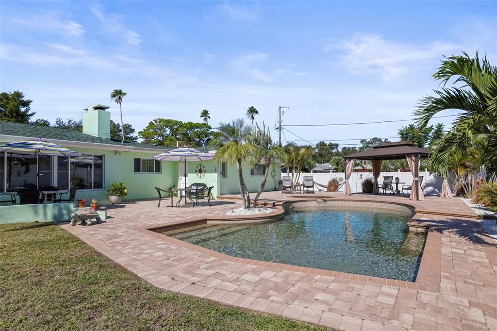 For Sale: $1,499,999 (2 beds, 2 baths, 2119 Square Feet)