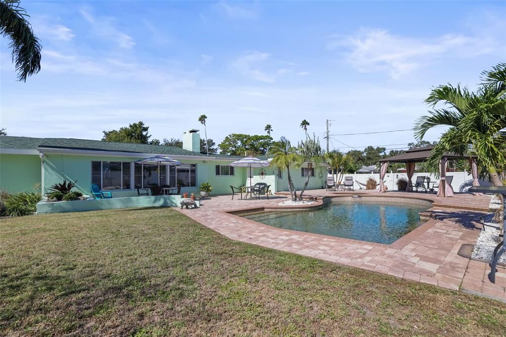 For Sale: $1,499,999 (2 beds, 2 baths, 2119 Square Feet)