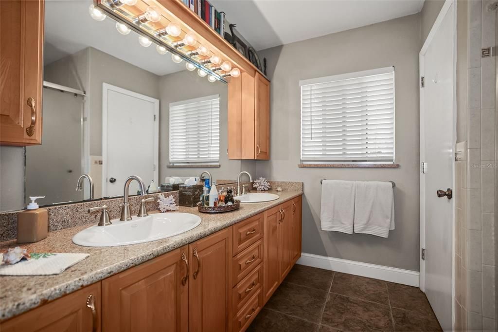 For Sale: $1,499,999 (2 beds, 2 baths, 2119 Square Feet)