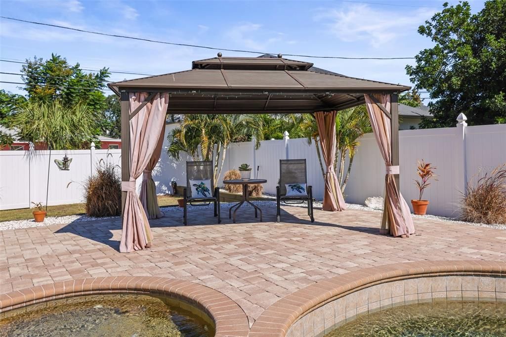 For Sale: $1,499,999 (2 beds, 2 baths, 2119 Square Feet)