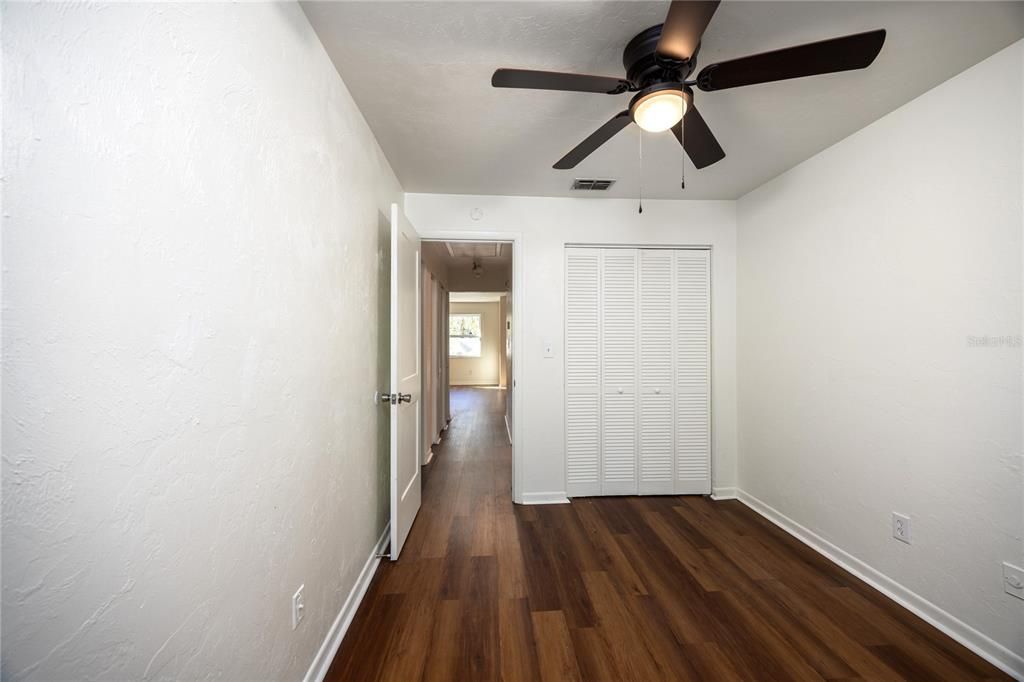 For Sale: $139,950 (2 beds, 1 baths, 788 Square Feet)