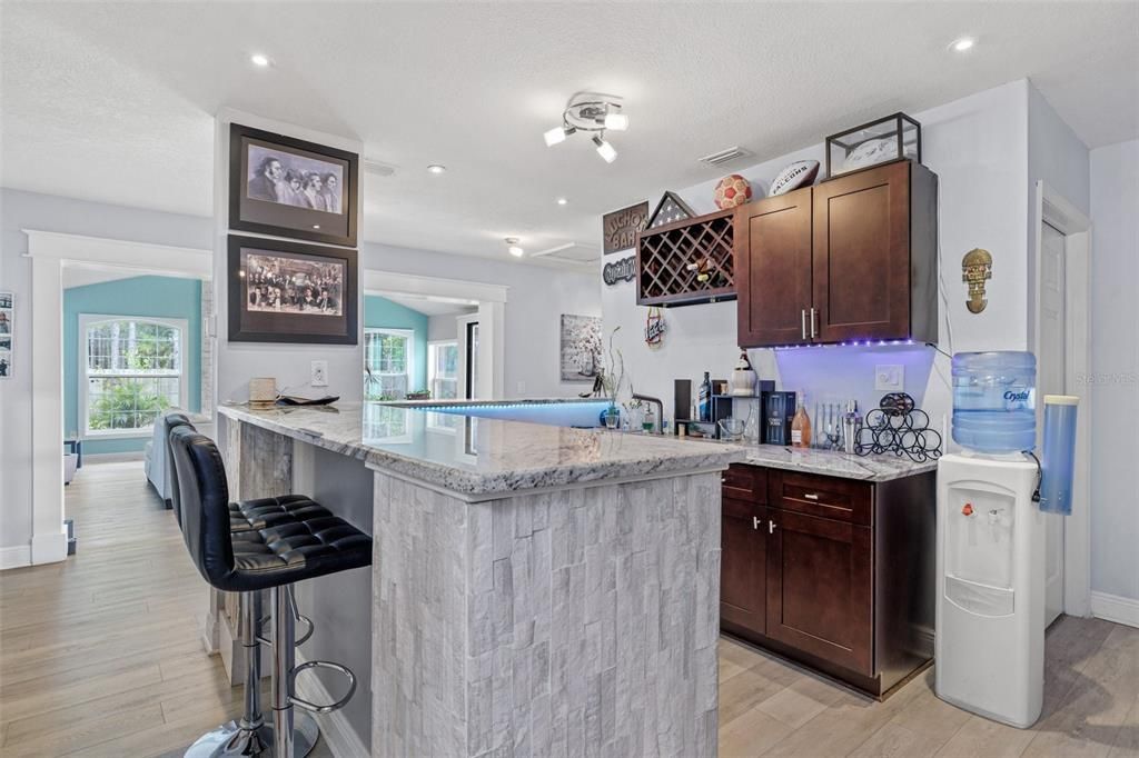 En Venta: $1,380,000 (6 camas, 5 baños, 4765 Pies cuadrados)