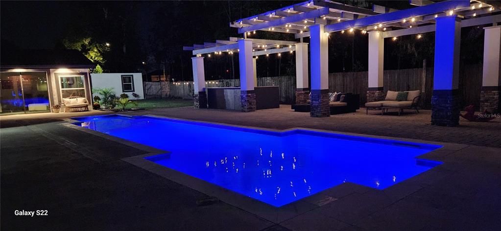 En Venta: $1,380,000 (6 camas, 5 baños, 4765 Pies cuadrados)