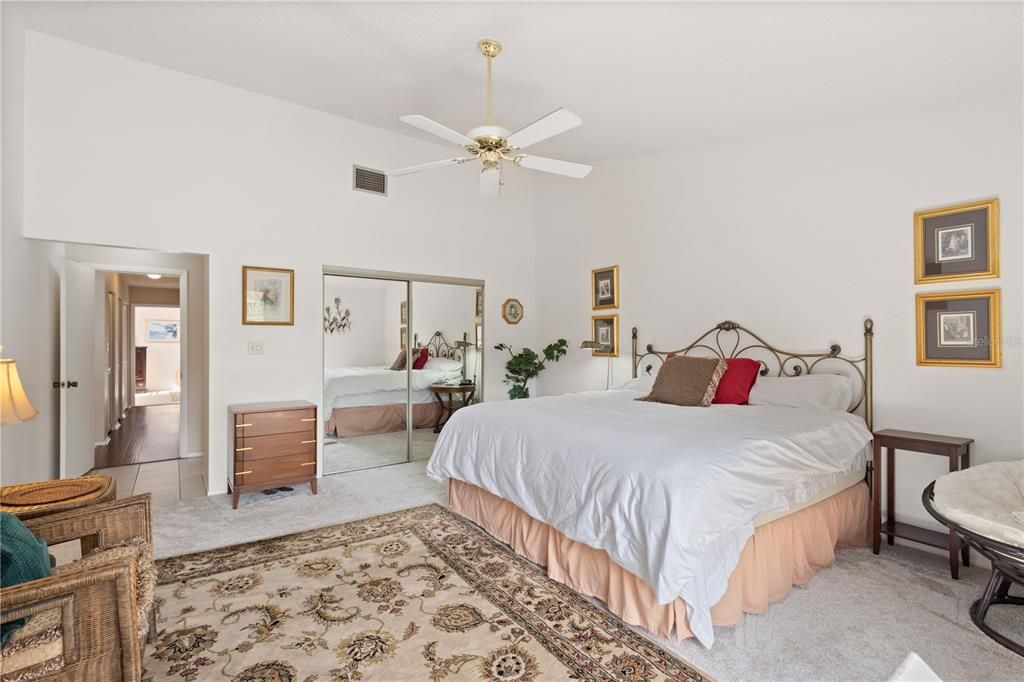 For Sale: $280,000 (2 beds, 2 baths, 1573 Square Feet)