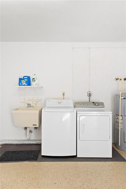 For Sale: $280,000 (2 beds, 2 baths, 1573 Square Feet)