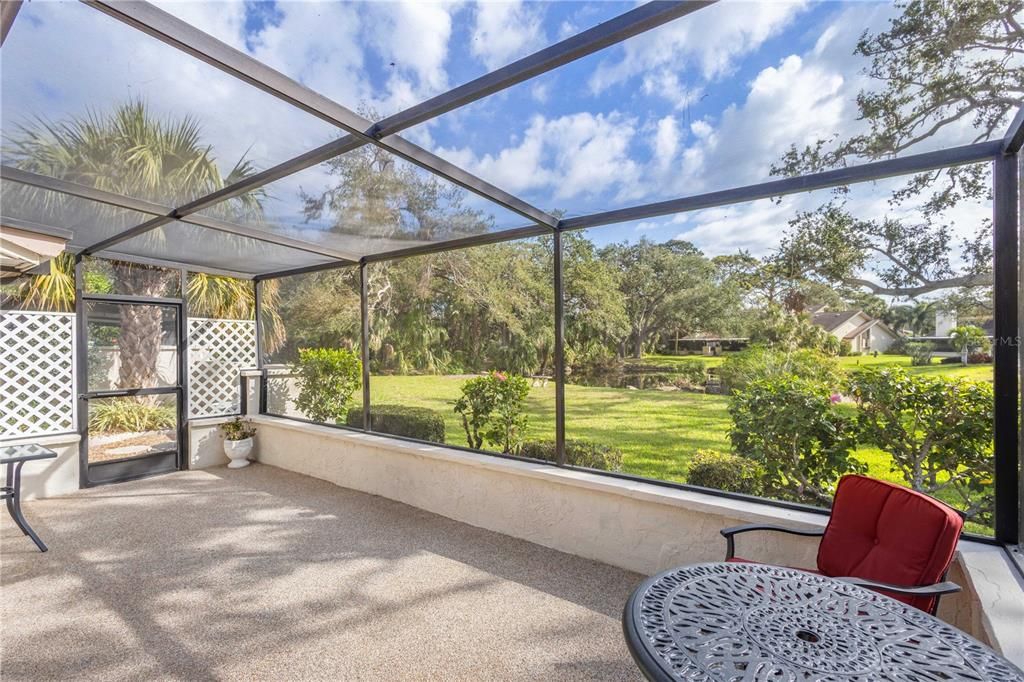 For Sale: $280,000 (2 beds, 2 baths, 1573 Square Feet)