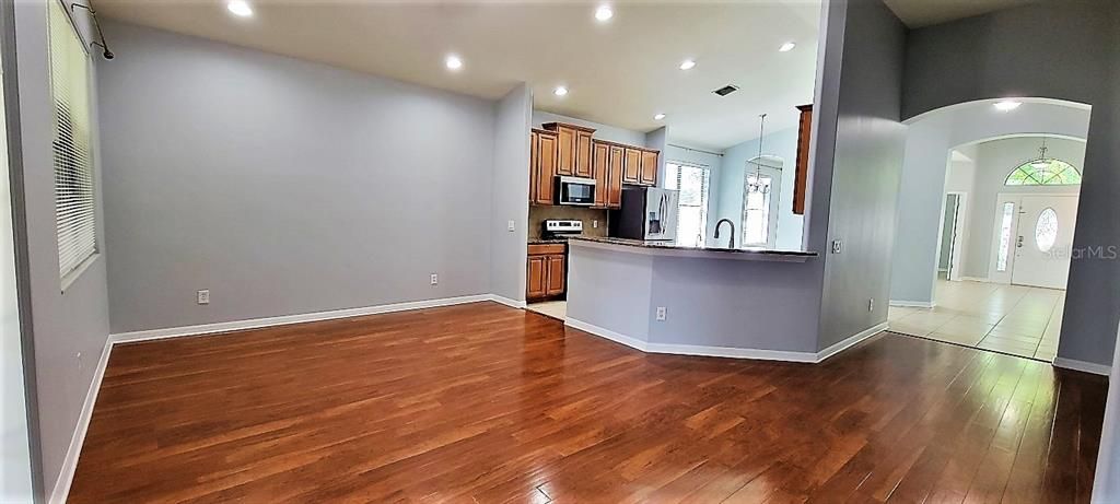 Active With Contract: $2,600 (3 beds, 2 baths, 2218 Square Feet)