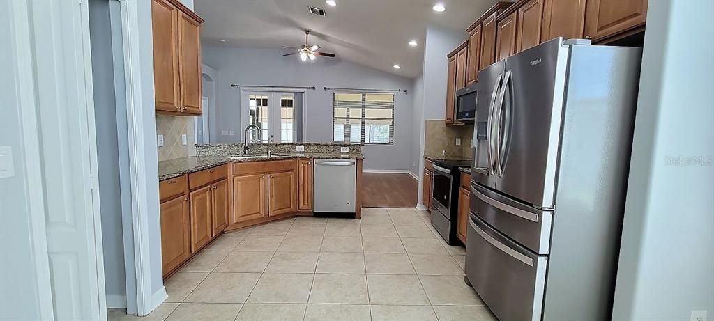 Active With Contract: $2,600 (3 beds, 2 baths, 2218 Square Feet)