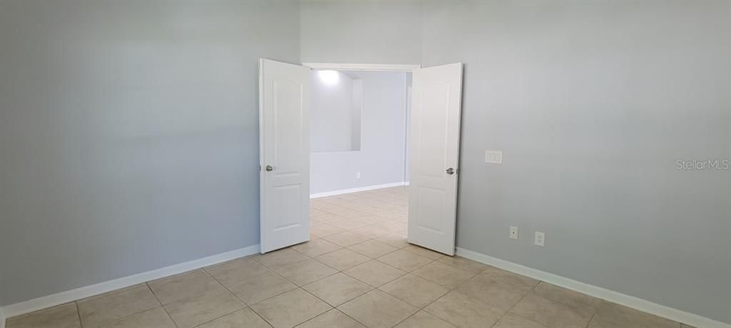 Active With Contract: $2,600 (3 beds, 2 baths, 2218 Square Feet)