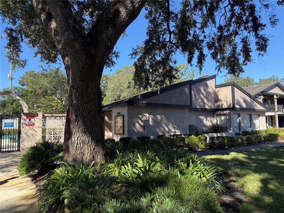 En Venta: $184,900 (2 camas, 2 baños, 912 Pies cuadrados)