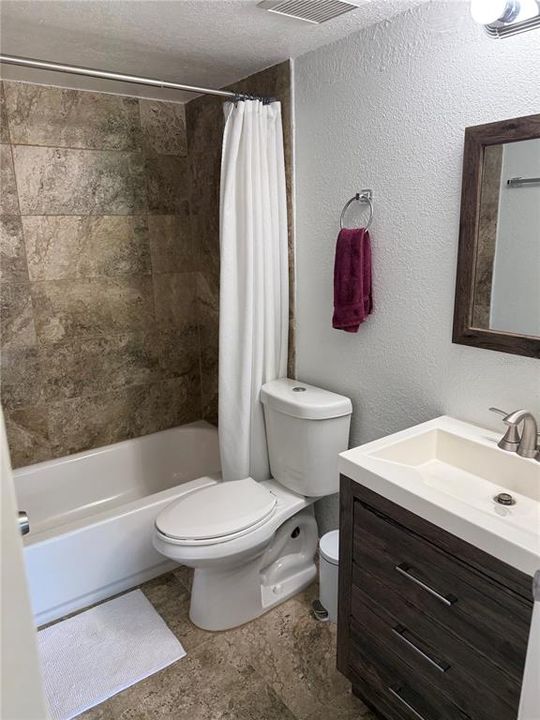 En Venta: $184,900 (2 camas, 2 baños, 912 Pies cuadrados)