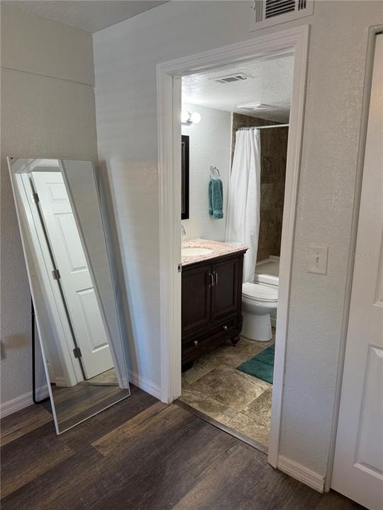 En Venta: $184,900 (2 camas, 2 baños, 912 Pies cuadrados)