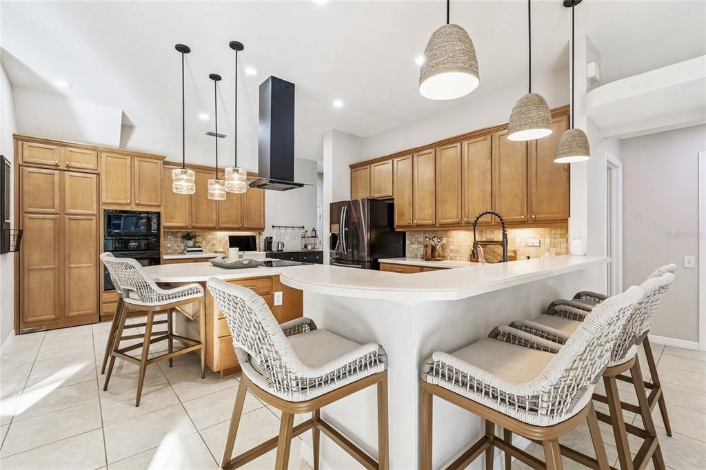 На продажу: $699,900 (5 спален, 4 ванн, 3024 Квадратных фут)