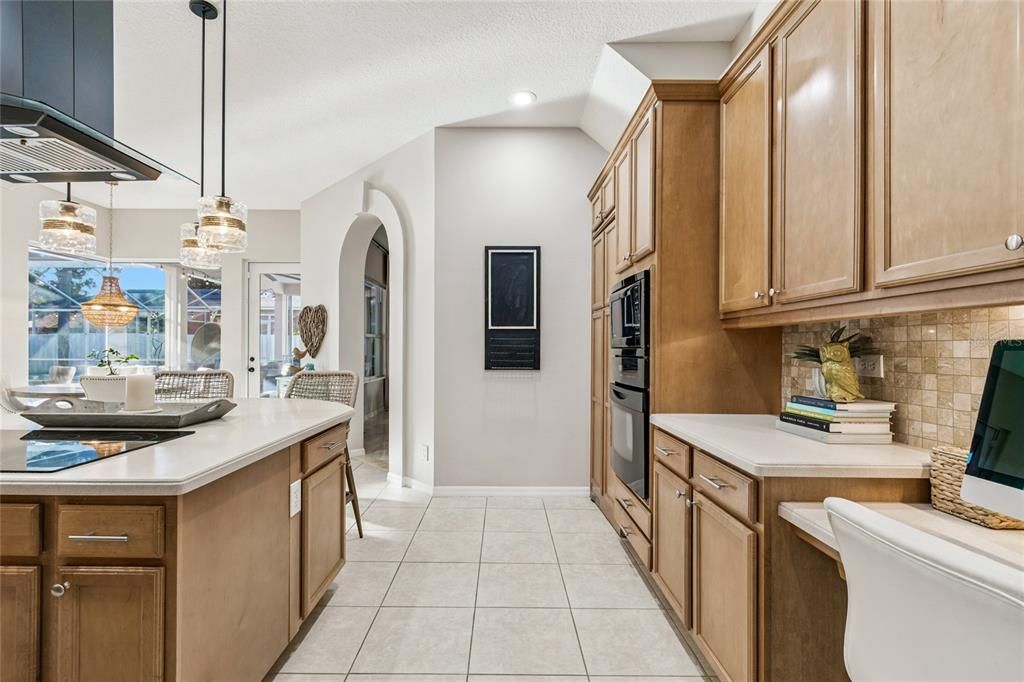 На продажу: $699,900 (5 спален, 4 ванн, 3024 Квадратных фут)