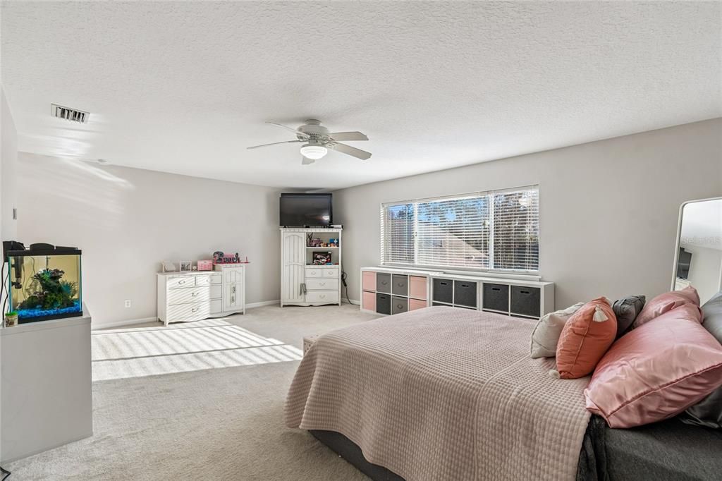 На продажу: $699,900 (5 спален, 4 ванн, 3024 Квадратных фут)