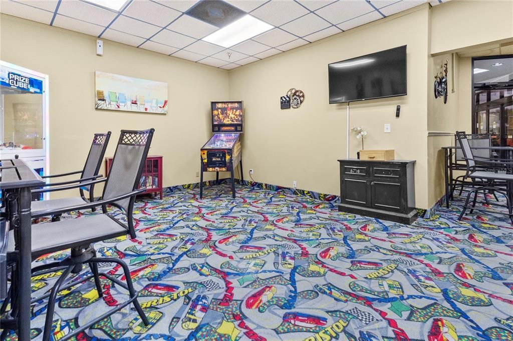 На продажу: $90,000 (0 спален, 1 ванн, 289 Квадратных фут)