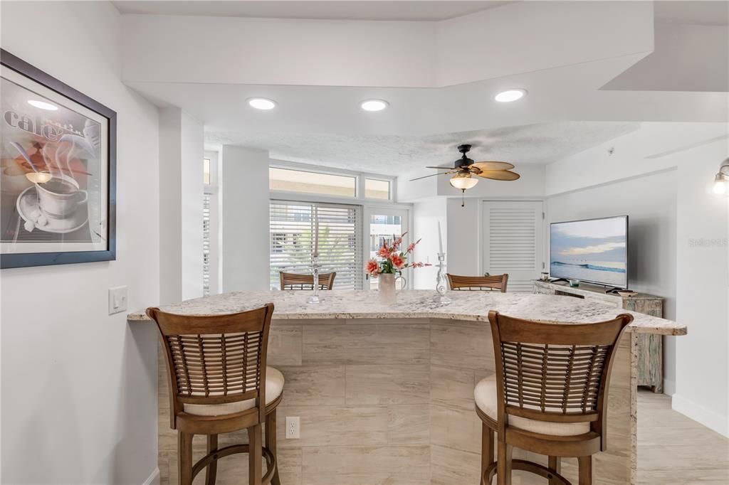 For Sale: $649,900 (3 beds, 3 baths, 2329 Square Feet)