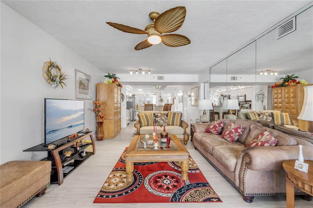 For Sale: $649,900 (3 beds, 3 baths, 2329 Square Feet)