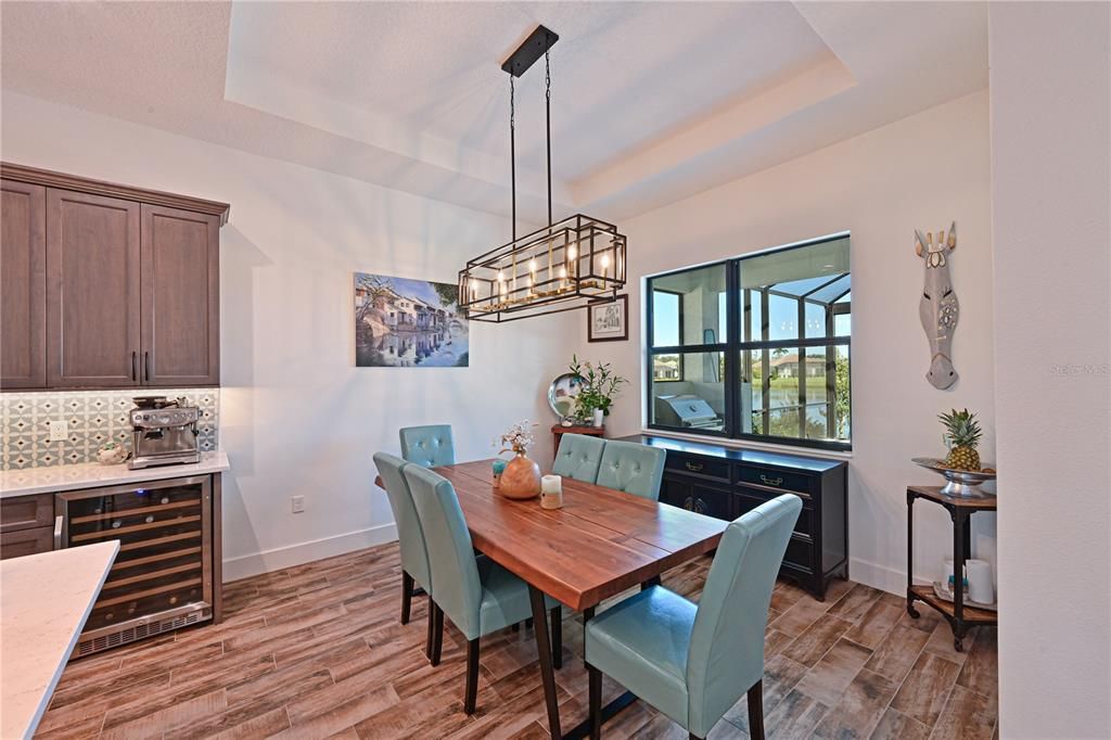 待售: $950,000 (3 贝兹, 2 浴室, 2271 平方英尺)