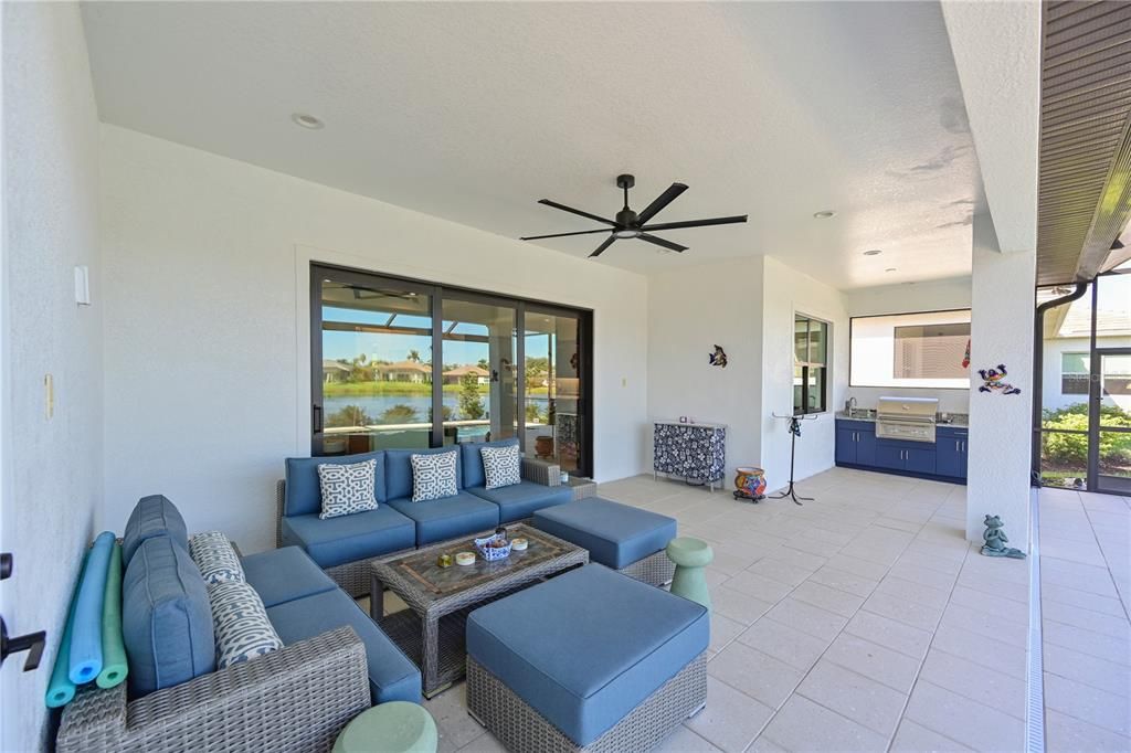 待售: $950,000 (3 贝兹, 2 浴室, 2271 平方英尺)