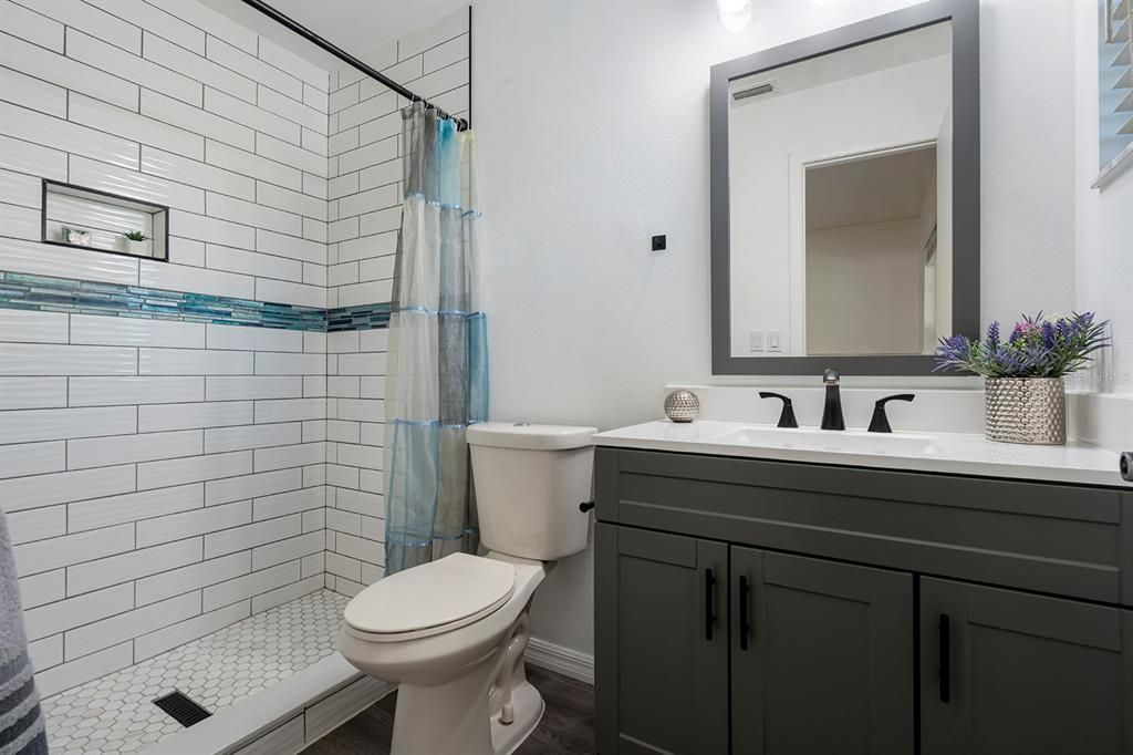 En Venta: $275,000 (3 camas, 2 baños, 1126 Pies cuadrados)