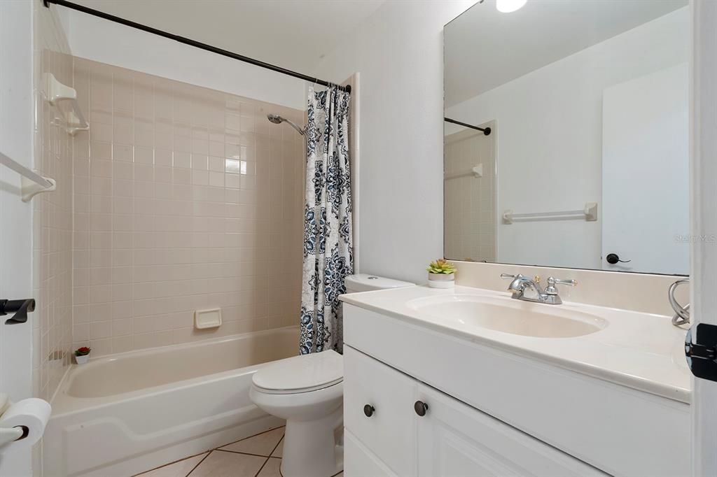 En Venta: $275,000 (3 camas, 2 baños, 1126 Pies cuadrados)