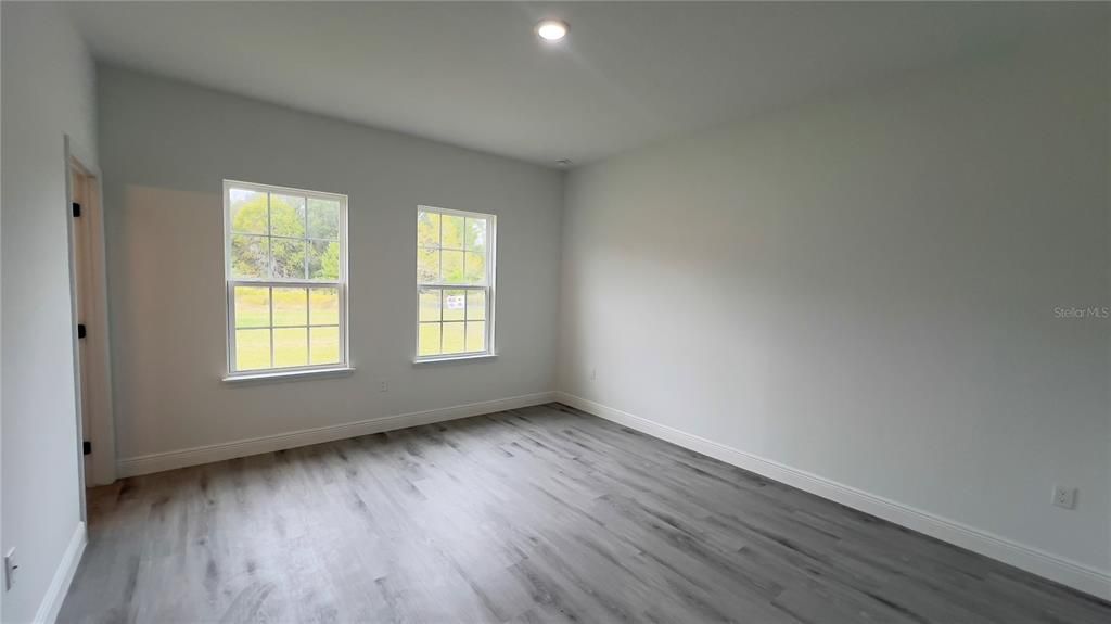 Active With Contract: $320,000 (4 beds, 2 baths, 1774 Square Feet)