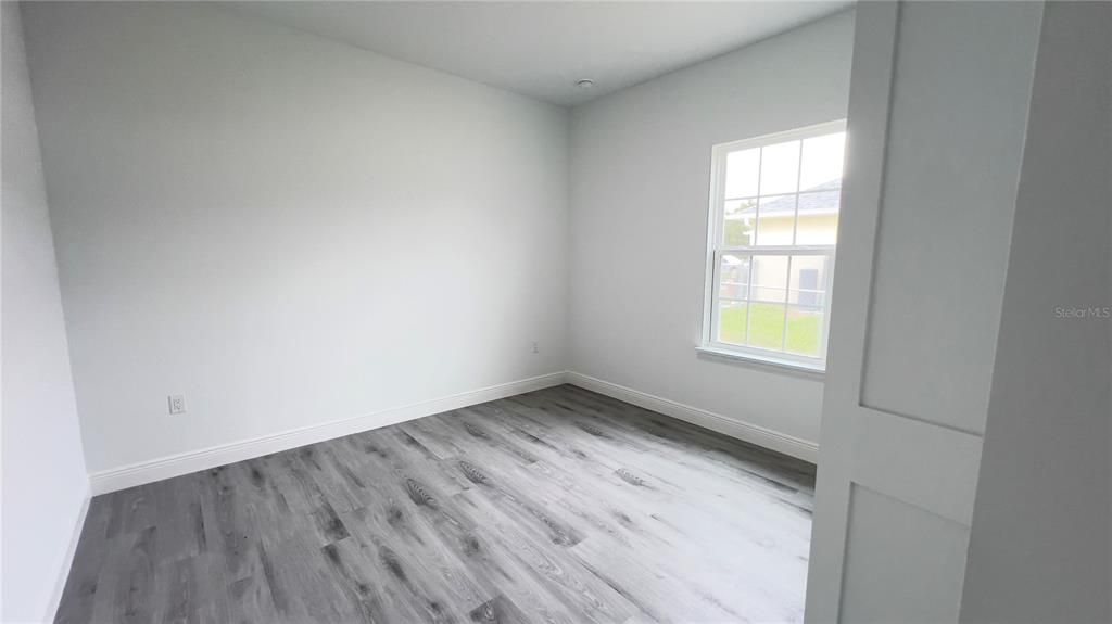 Active With Contract: $320,000 (4 beds, 2 baths, 1774 Square Feet)