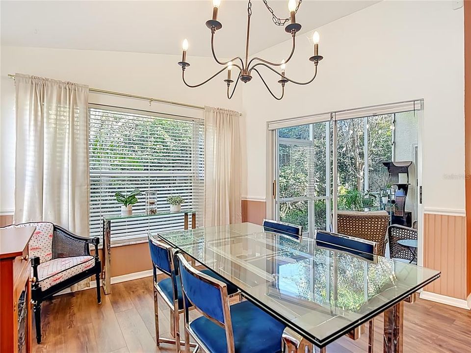 Active With Contract: $330,000 (3 beds, 2 baths, 1583 Square Feet)