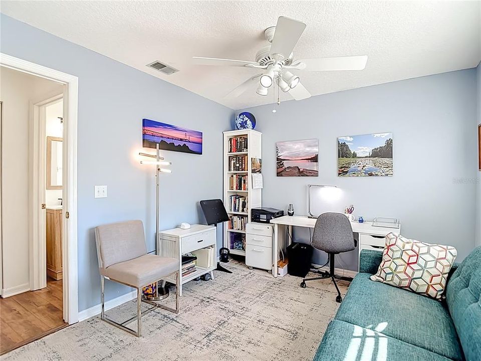 Active With Contract: $330,000 (3 beds, 2 baths, 1583 Square Feet)