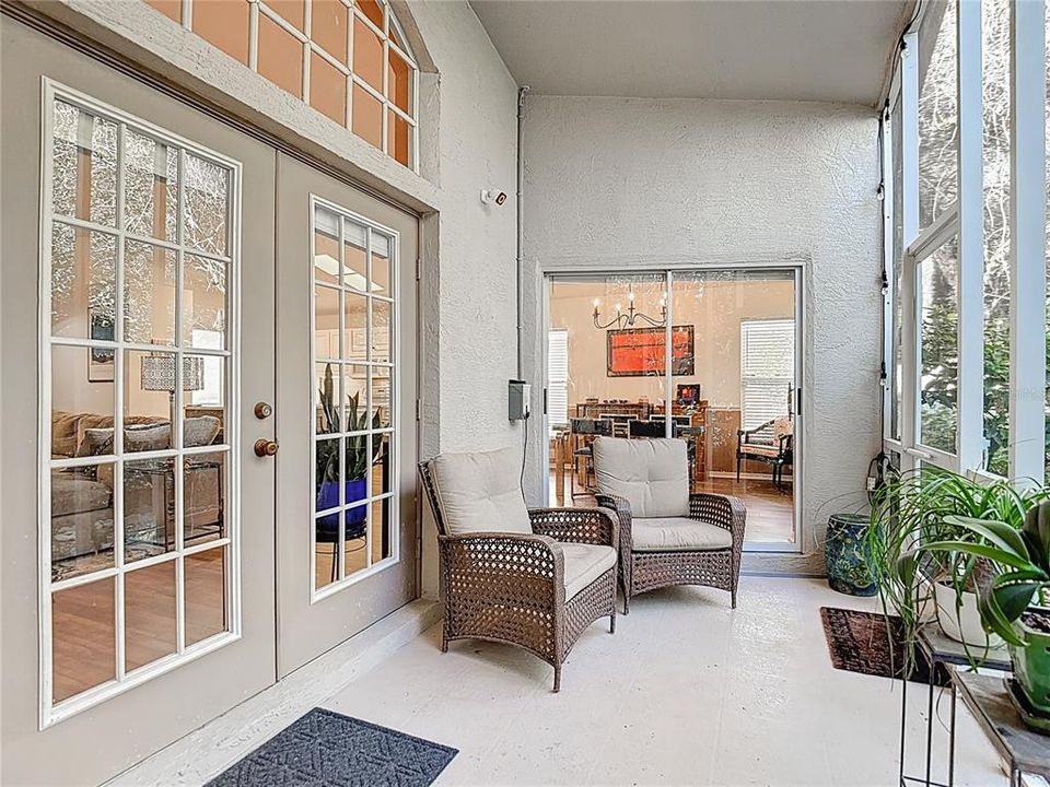 Active With Contract: $330,000 (3 beds, 2 baths, 1583 Square Feet)