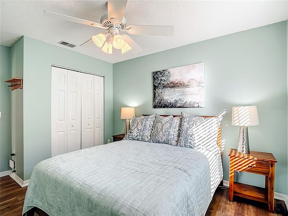 Active With Contract: $330,000 (3 beds, 2 baths, 1583 Square Feet)