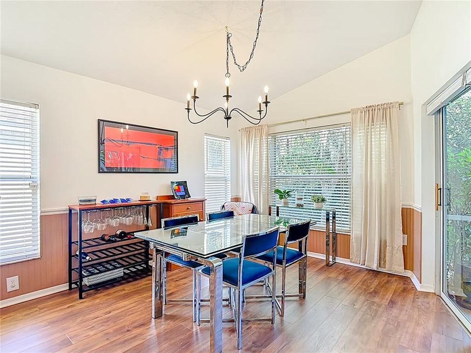 Active With Contract: $330,000 (3 beds, 2 baths, 1583 Square Feet)