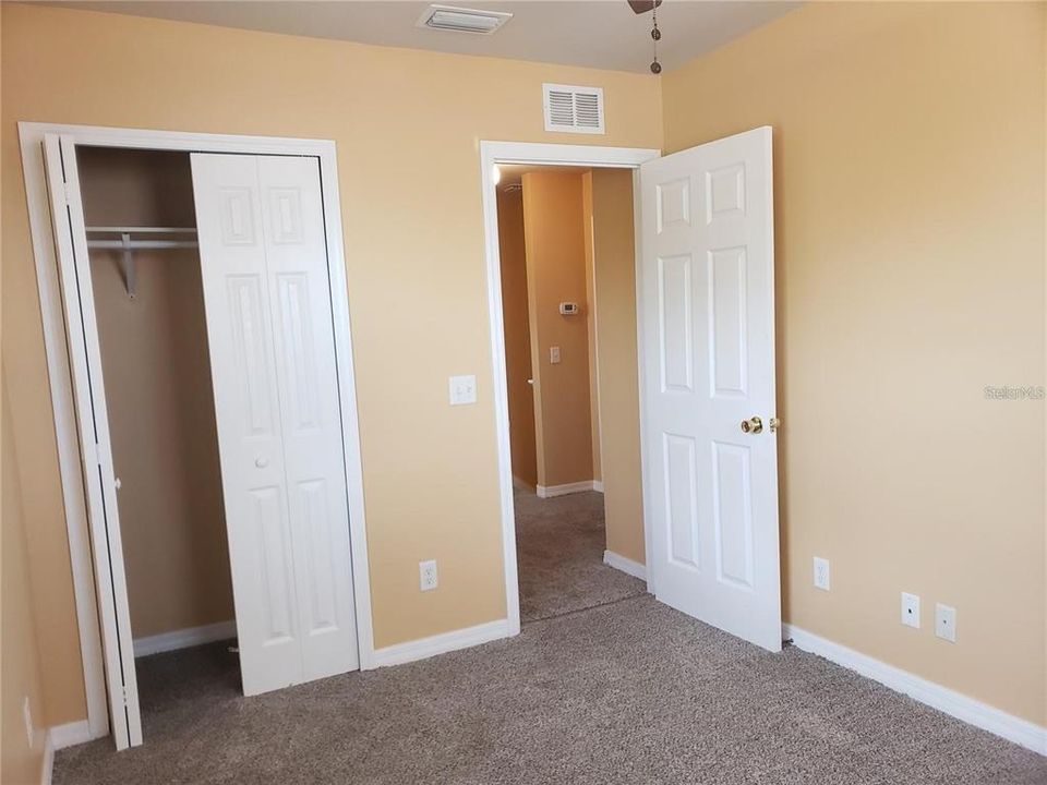 For Rent: $1,650 (2 beds, 1 baths, 1048 Square Feet)
