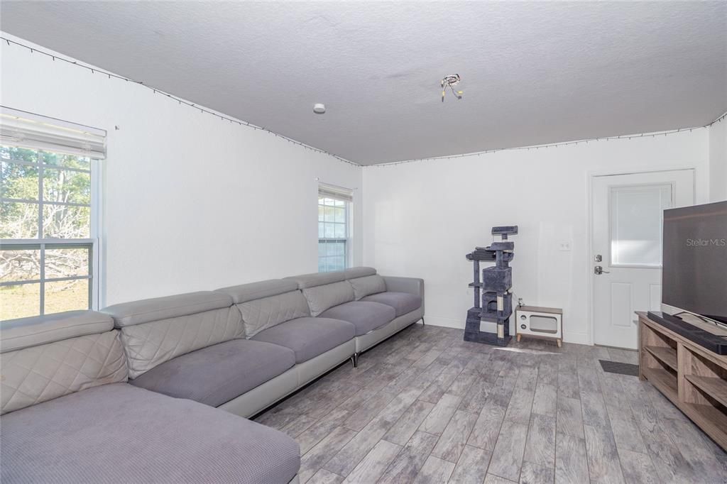 En Venta: $395,000 (3 camas, 2 baños, 1186 Pies cuadrados)