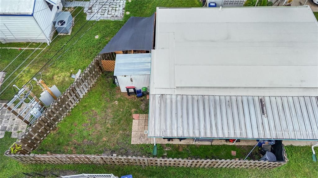 For Sale: $125,000 (2 beds, 1 baths, 760 Square Feet)