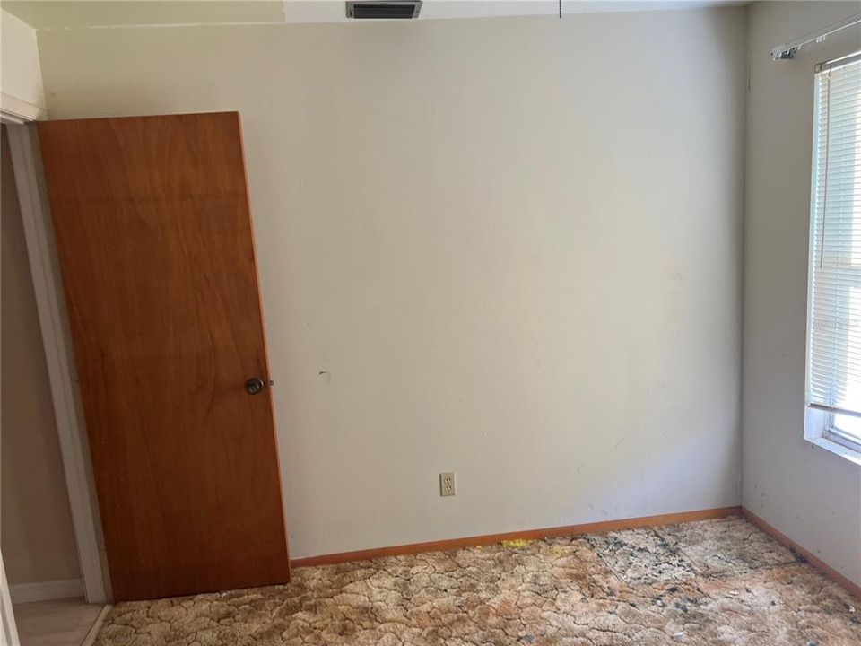 Active With Contract: $145,000 (3 beds, 2 baths, 1152 Square Feet)