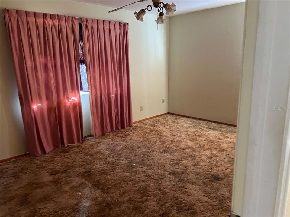 Active With Contract: $145,000 (3 beds, 2 baths, 1152 Square Feet)