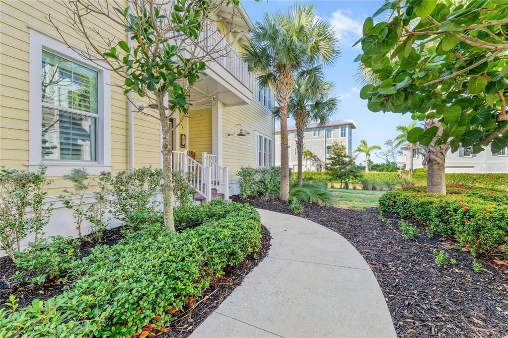 For Sale: $1,195,000 (3 beds, 3 baths, 2214 Square Feet)