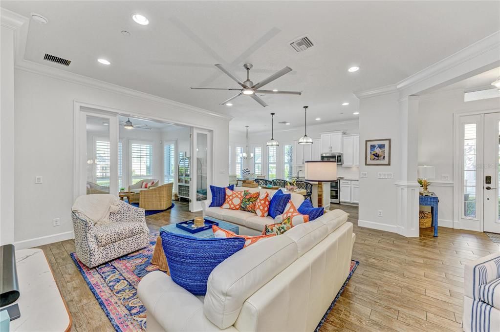 For Sale: $1,195,000 (3 beds, 3 baths, 2214 Square Feet)