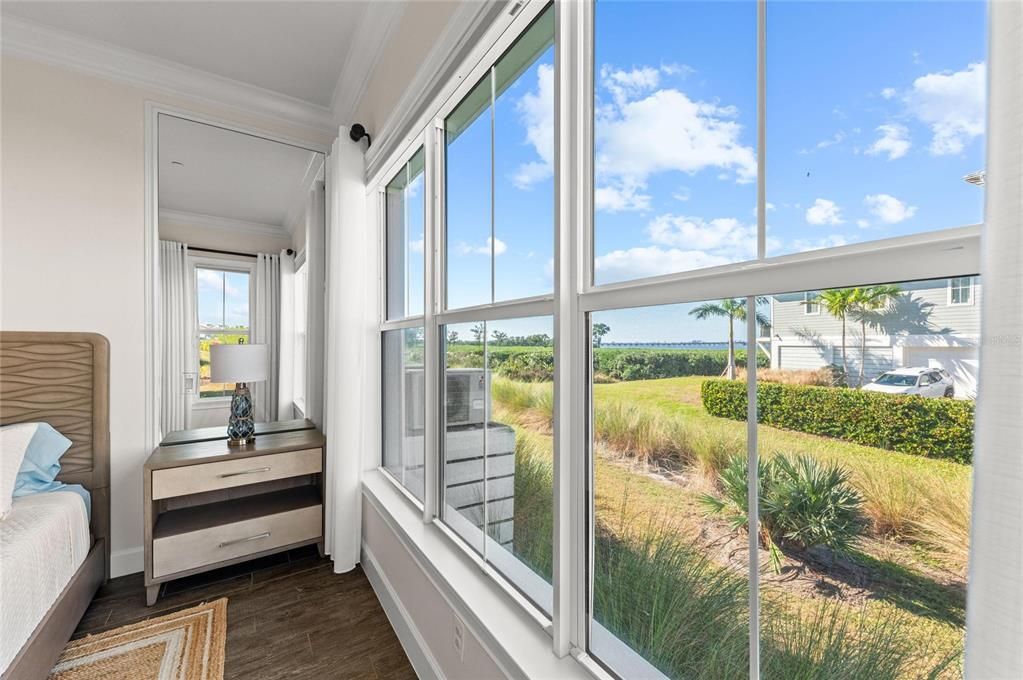 For Sale: $1,195,000 (3 beds, 3 baths, 2214 Square Feet)