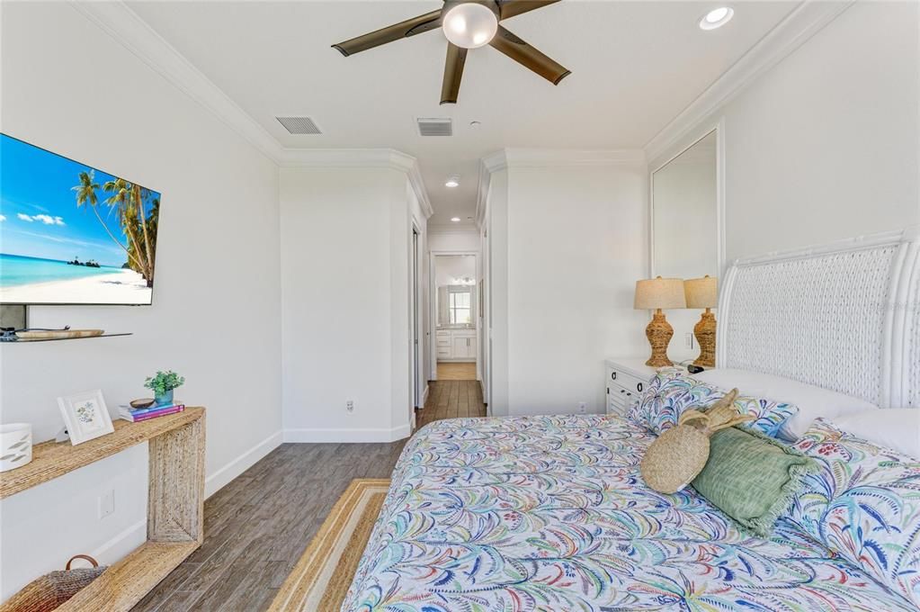 For Sale: $1,195,000 (3 beds, 3 baths, 2214 Square Feet)